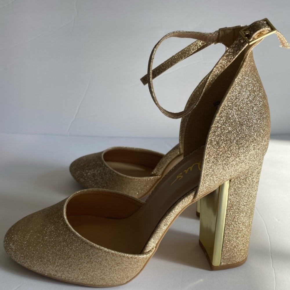Lulu's Glamours Gold Heels - Picture 2 of 14